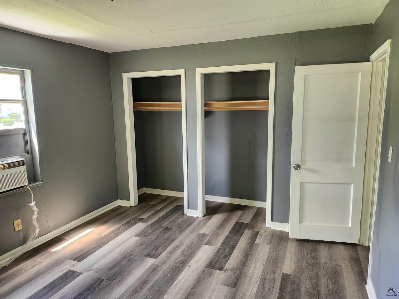 215 Camellia Cir - Photo 4 of 11