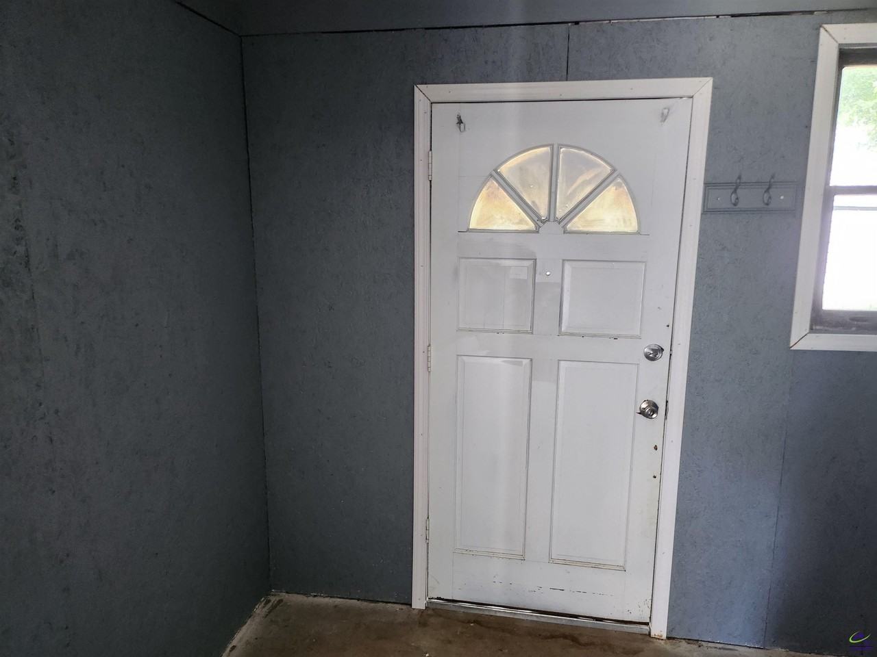 215 Camellia Cir - Photo 5 of 11