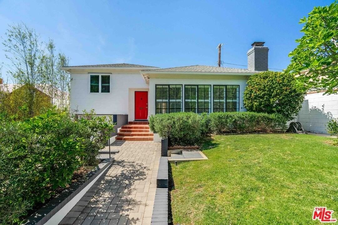 741 Chautauqua Blvd - Photo 2 of 30