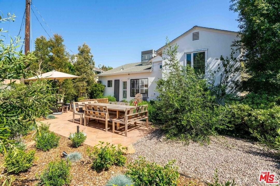 741 Chautauqua Blvd - Photo 3 of 30