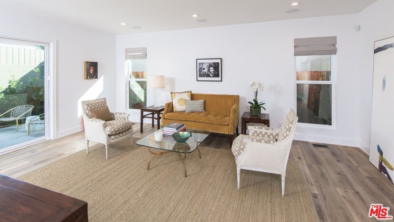 502 Huntley Dr - Photo 5 of 19