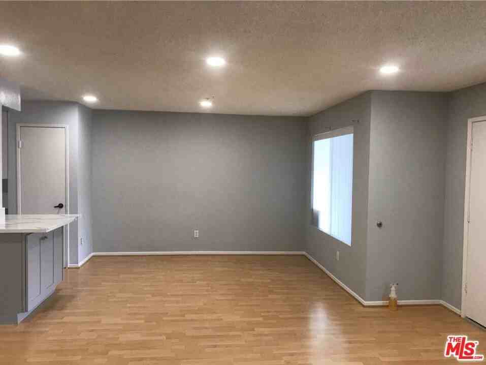 10282 Tujunga Canyon Blvd Unit 103 - Photo 6 of 24