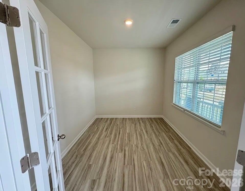 1830 Vanderlyn St - Photo 4 of 32