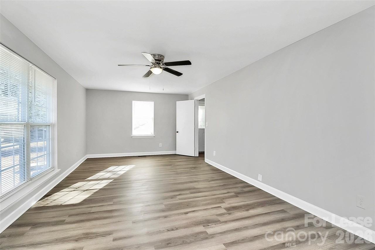 2429 Marlowe Ave - Photo 2 of 23