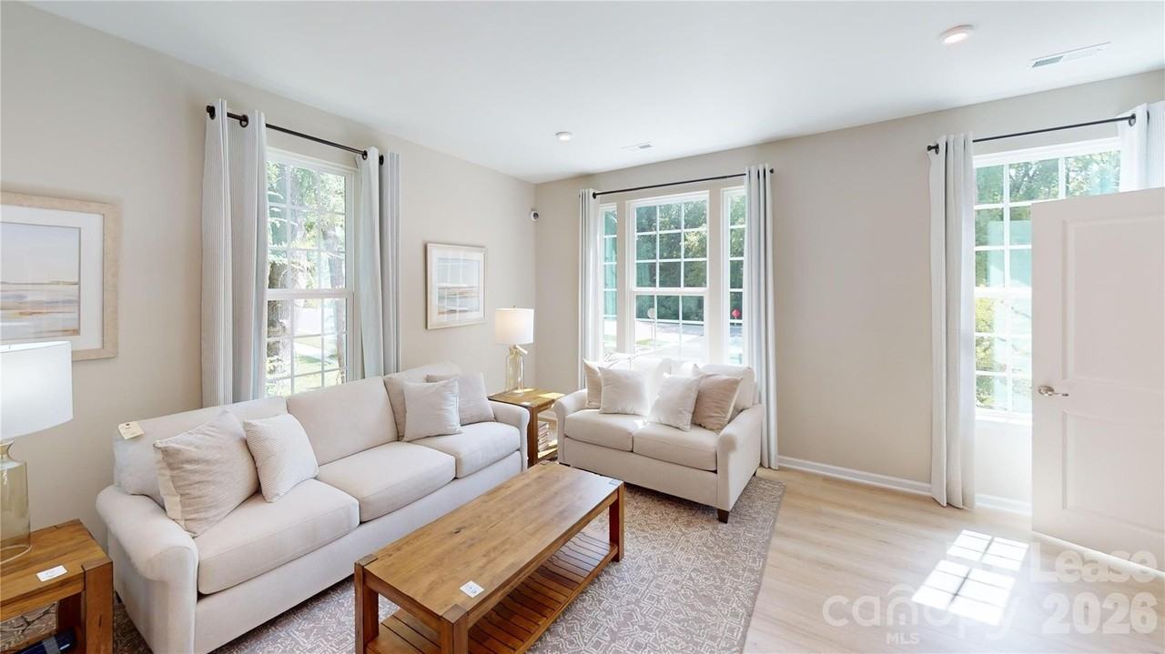 4129 Edenborn Ln - Photo 2 of 18