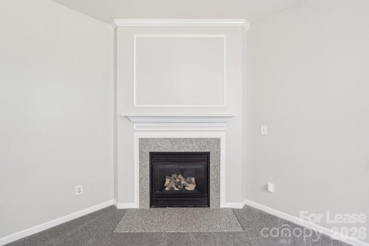 14417 Laurel Tree Ln - Photo 6 of 48