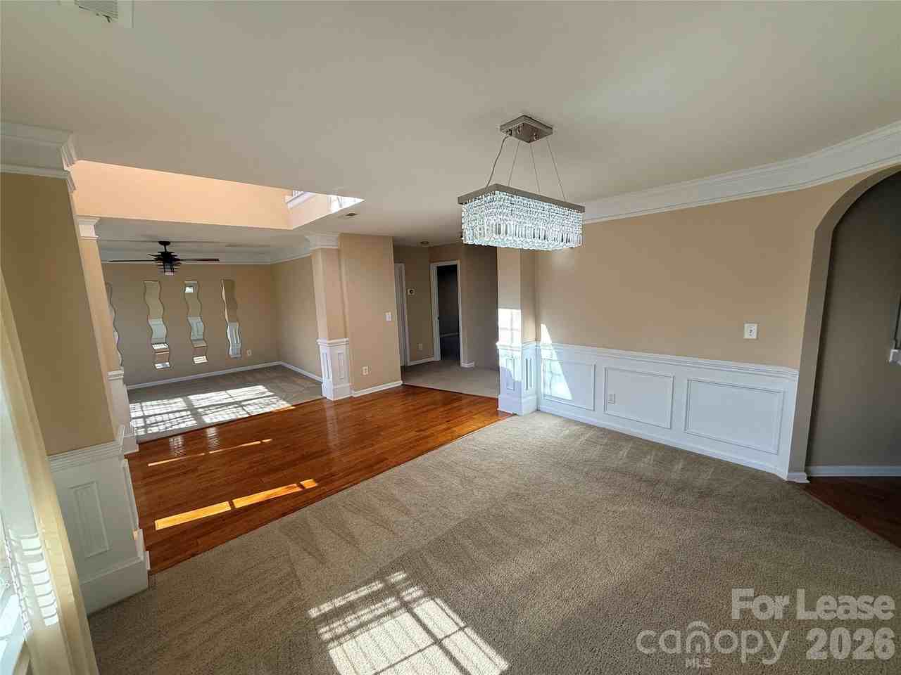 5219 Sunriver Rd - Photo 6 of 48