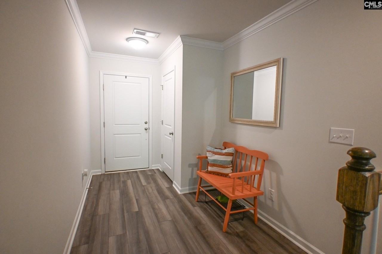 552 Kingfisher Ct - Photo 3 of 28