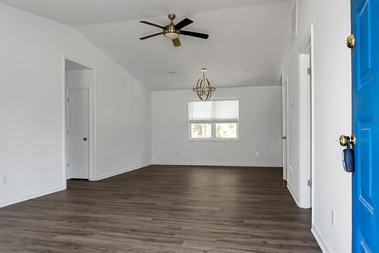 149 Heather Dr - Photo 5 of 27