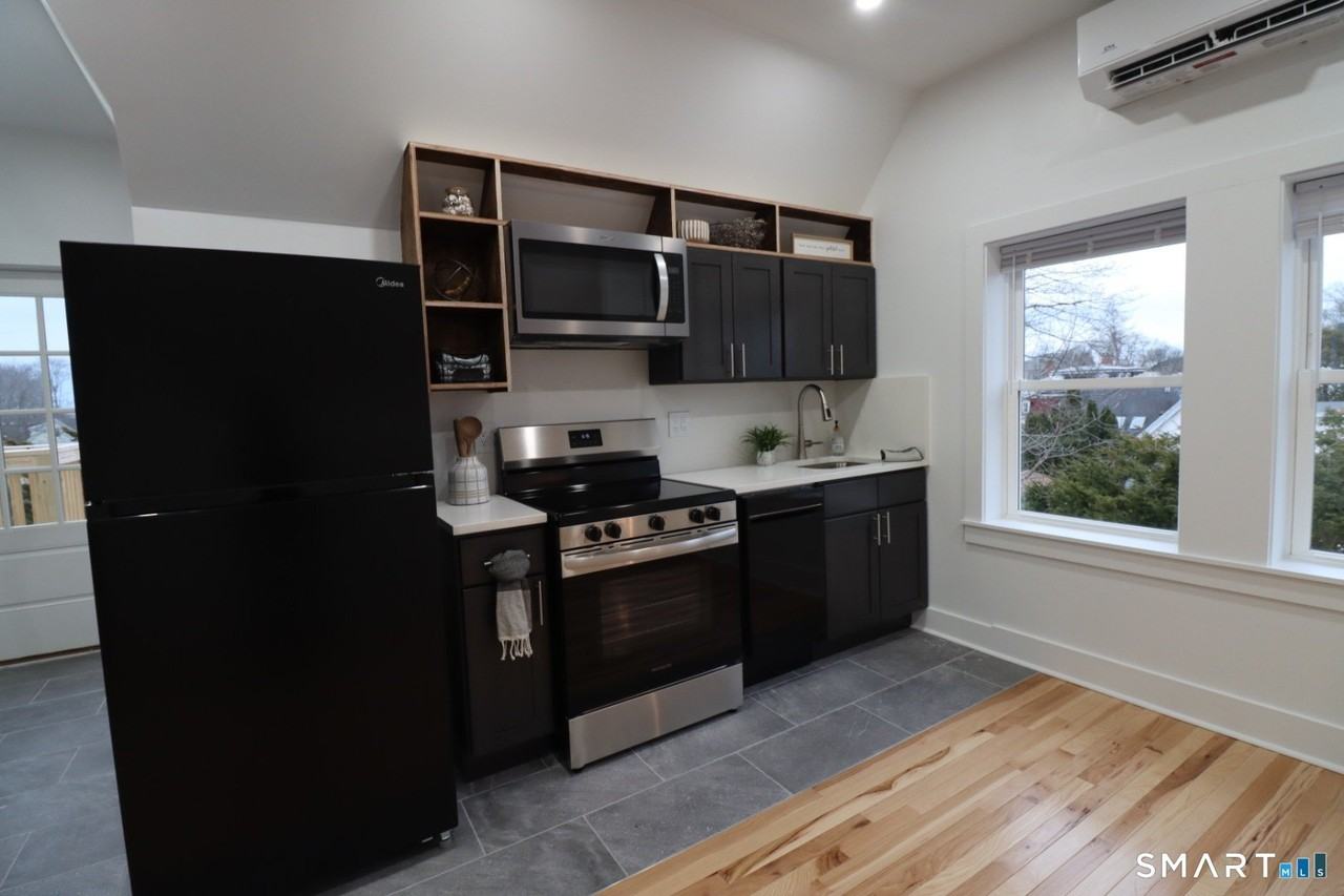 55 Channing St Unit 3 - Photo 3 of 17