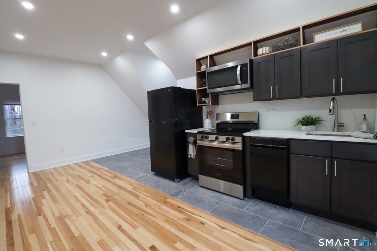 55 Channing St Unit 3 - Photo 4 of 17