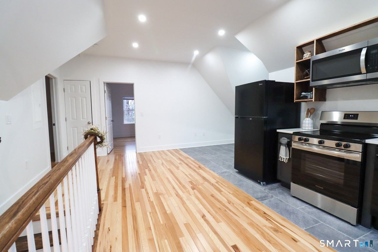 55 Channing St Unit 3 - Photo 5 of 17