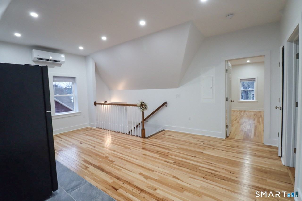 55 Channing St Unit 3 - Photo 6 of 17