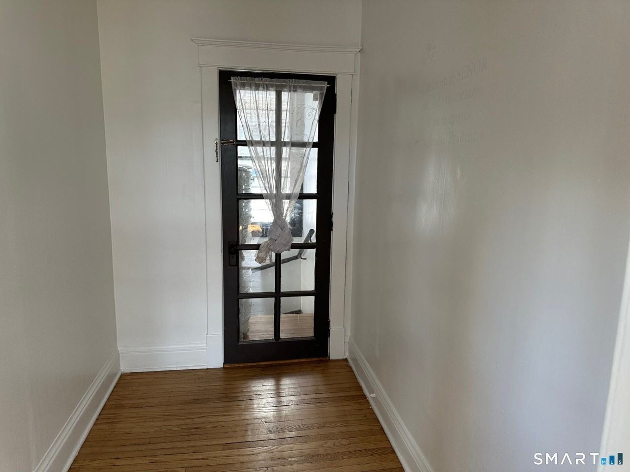 20 Taylor St - Photo 2 of 19