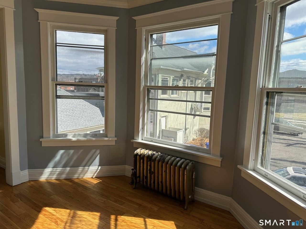 20 Taylor St - Photo 4 of 19