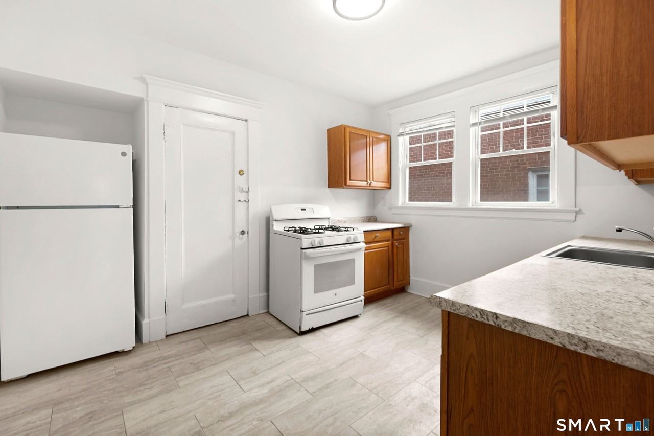 155 Elm St Apt 12 - Photo 7 of 7