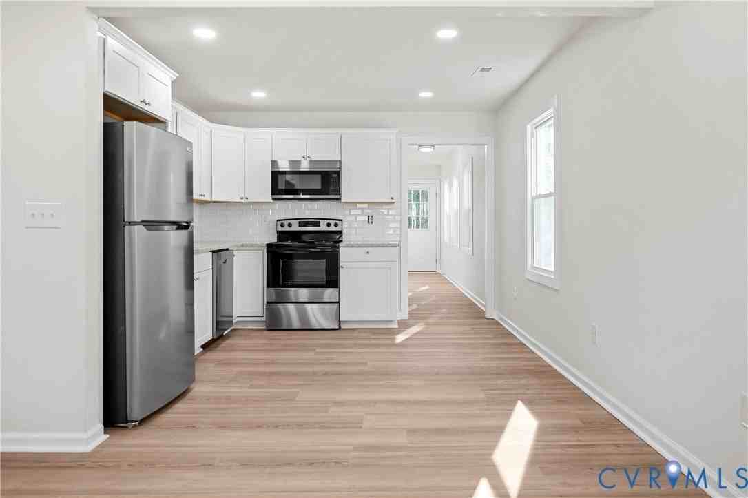 1723 Blair St - Photo 6 of 20