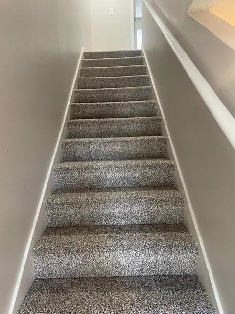 2269 Whitman Ln - Photo 6 of 15