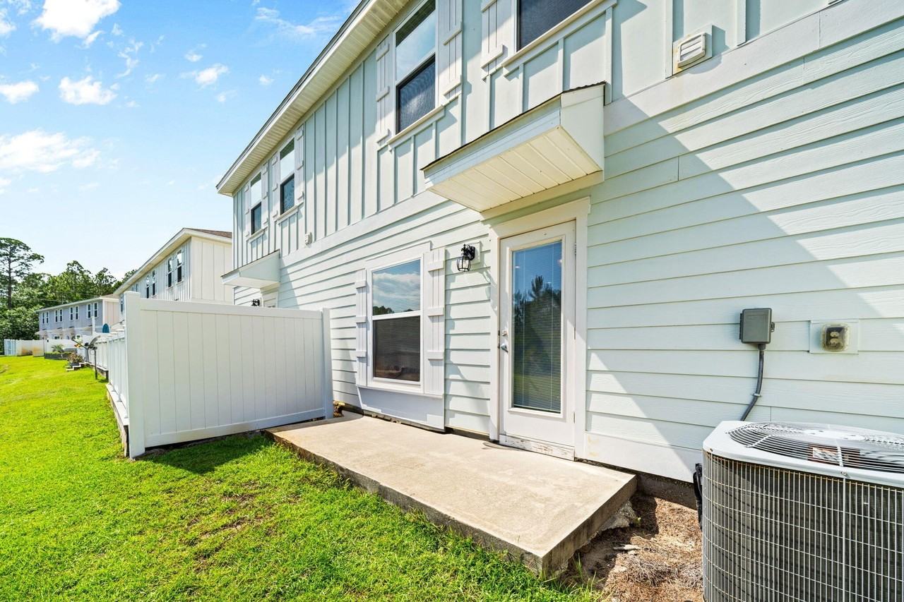 64 Crossing Ln Unit E - Photo 6 of 25