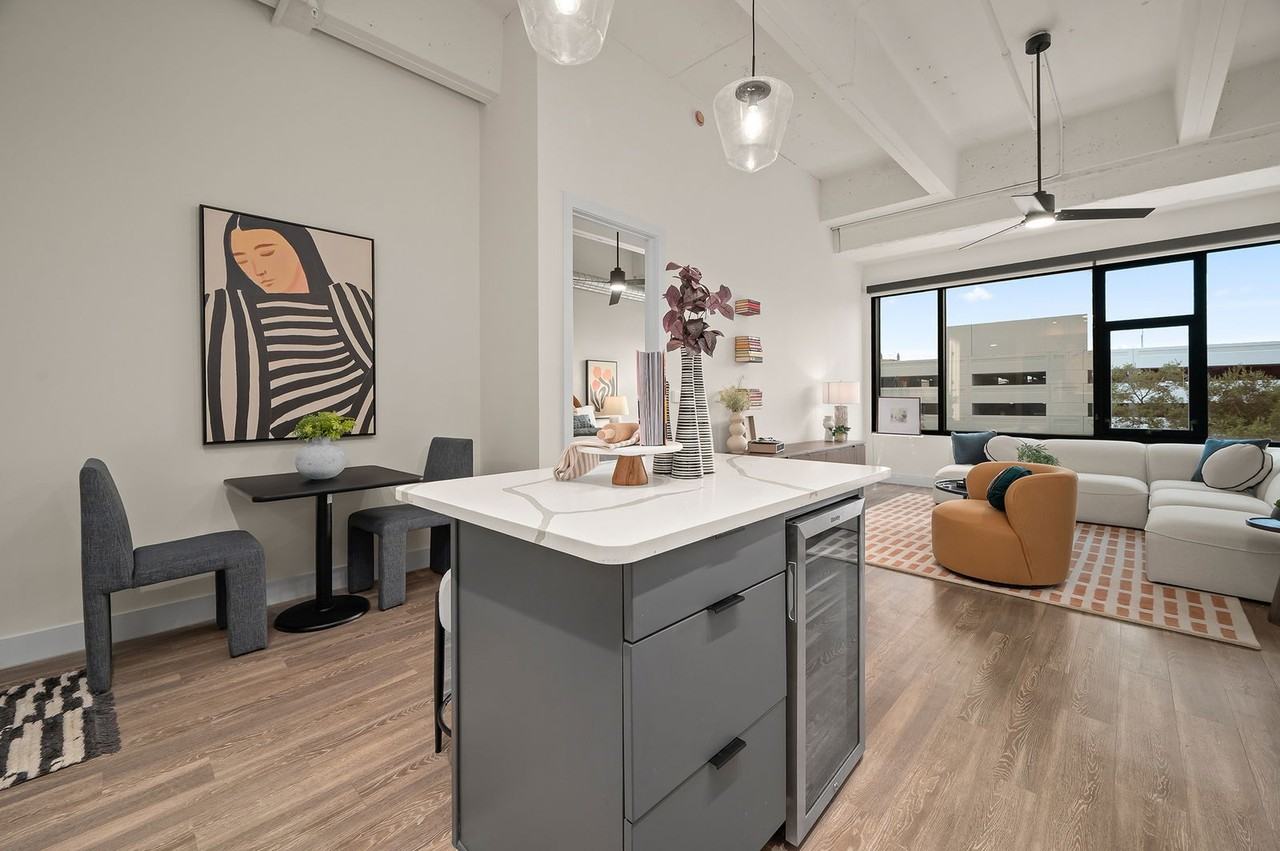 550 Westlake Park Blvd - Photo 2 of 8