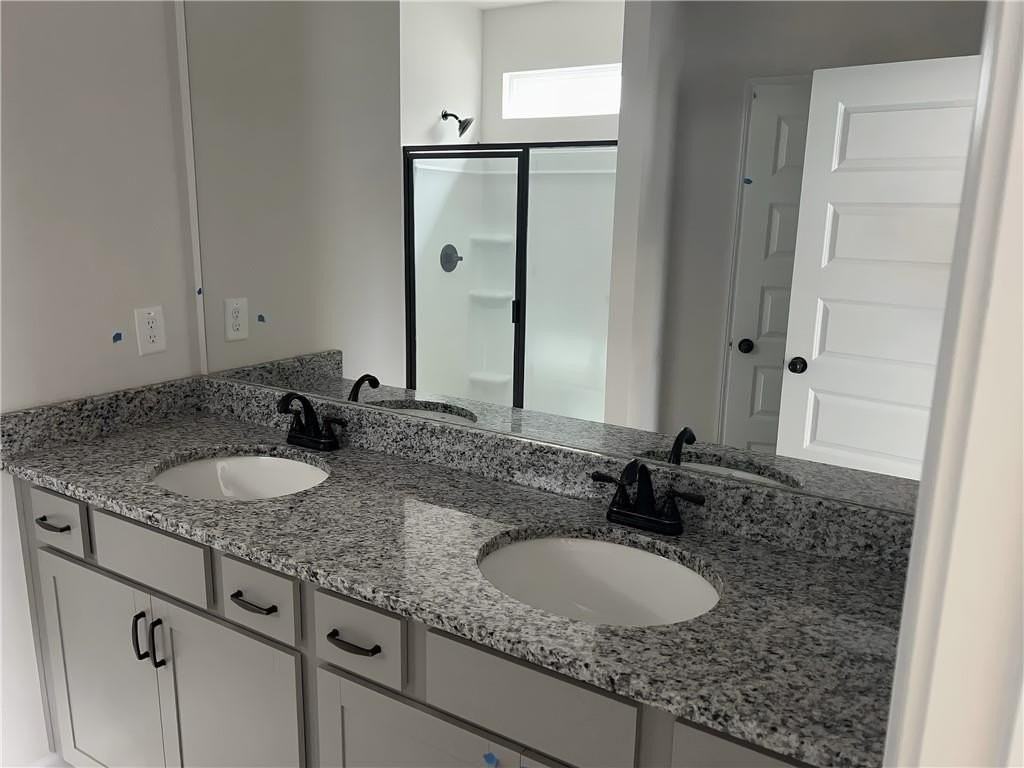 423 Perth Dr - Photo 4 of 23