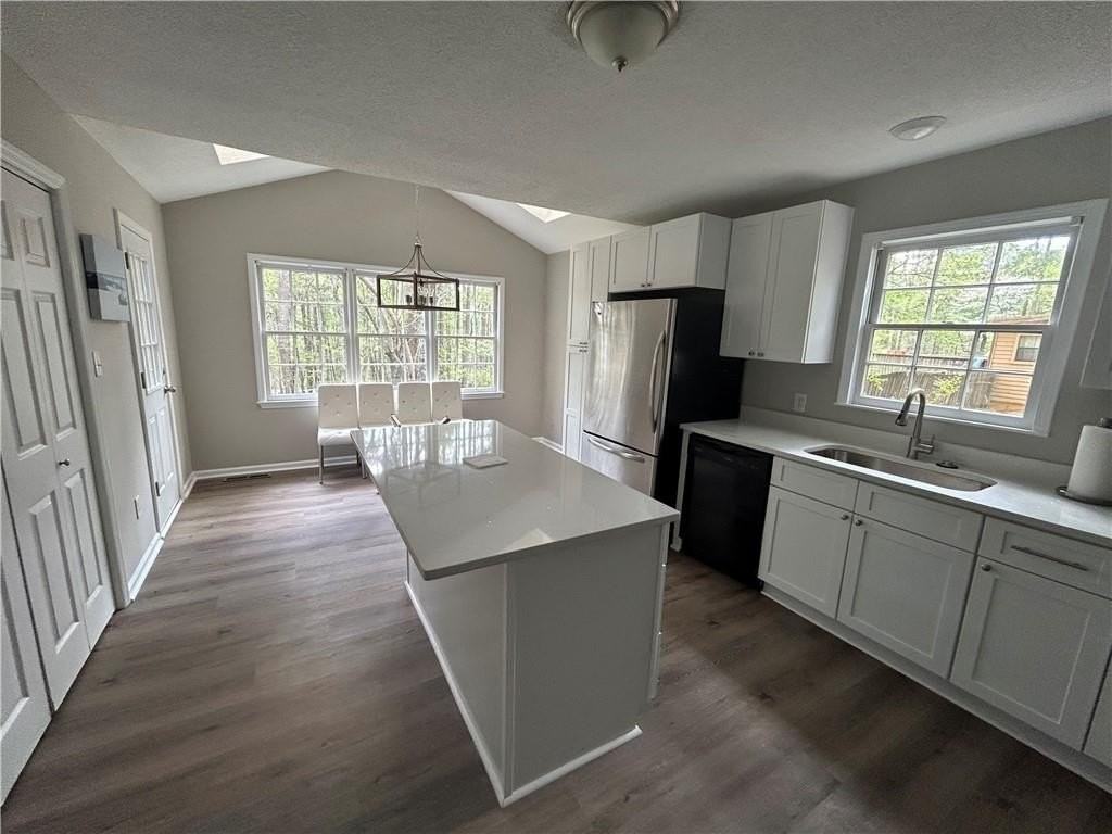 311 Mariner Cir - Photo 6 of 37