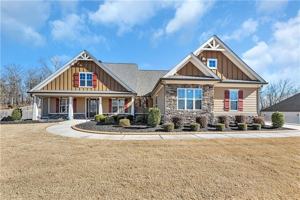 featured image of 212 Blue Point Pkwy