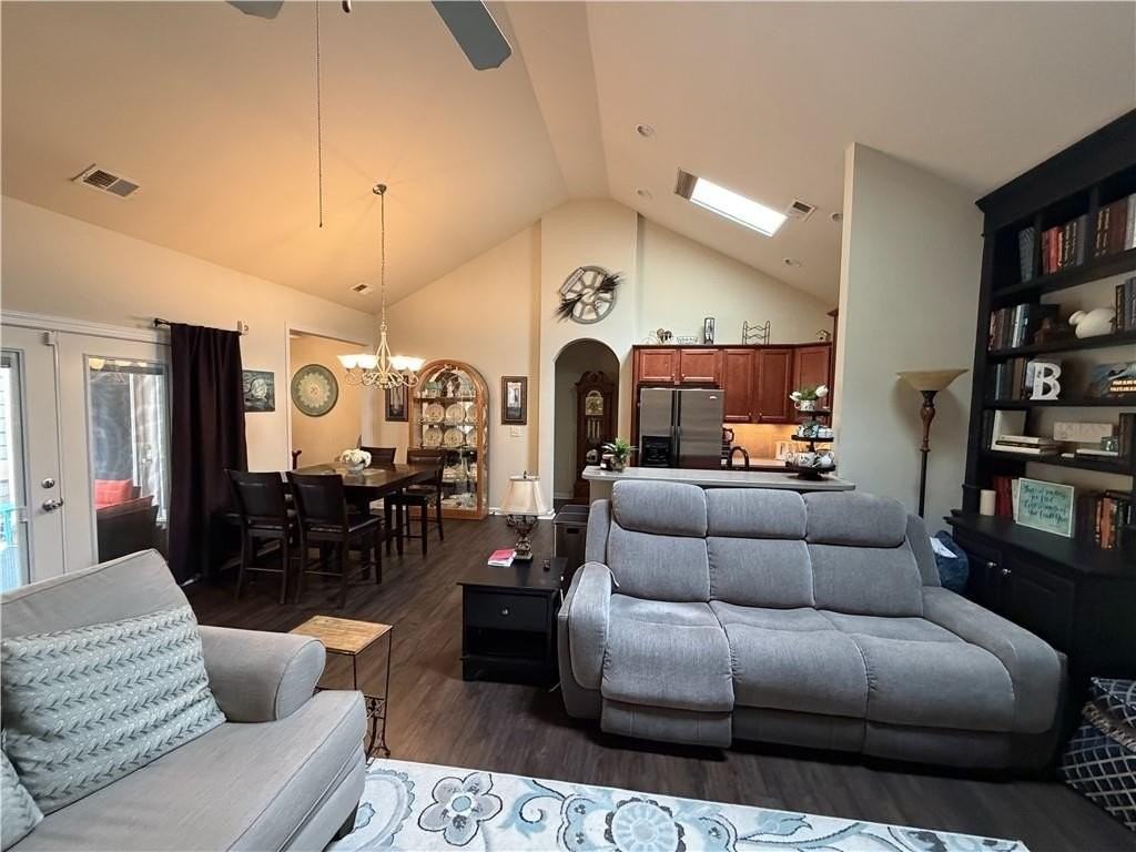 502 Camellia Ct - Photo 3 of 12