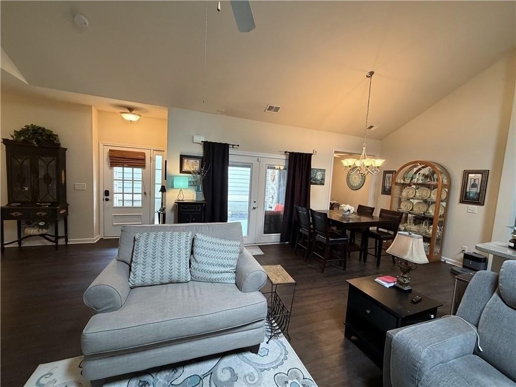 502 Camellia Ct - Photo 5 of 12