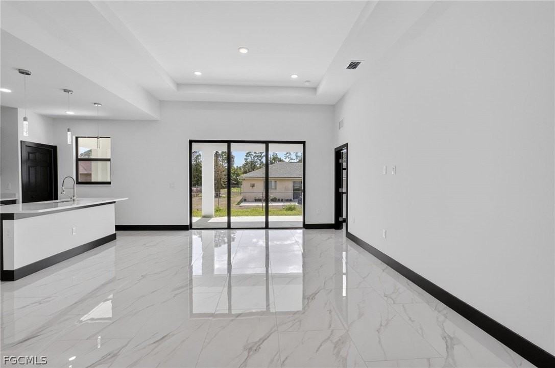 4725/4727 27TH 27th Street SW #4725 - Photo 3 of 30