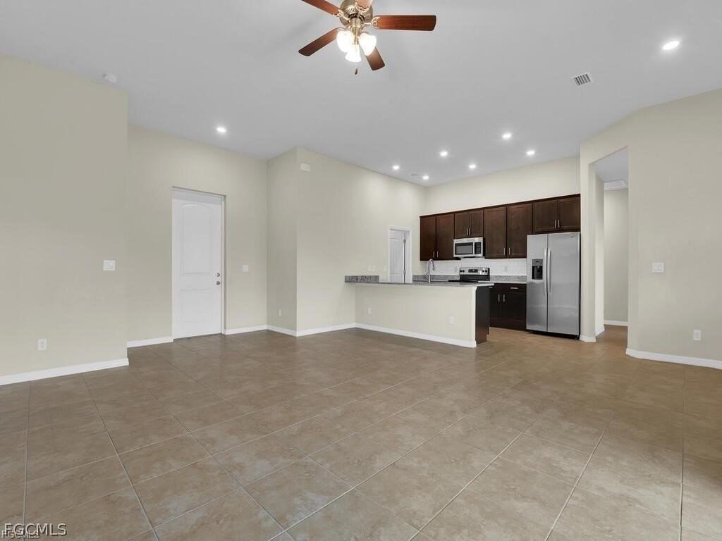 4128 Ne 21st Ave - Photo 6 of 18