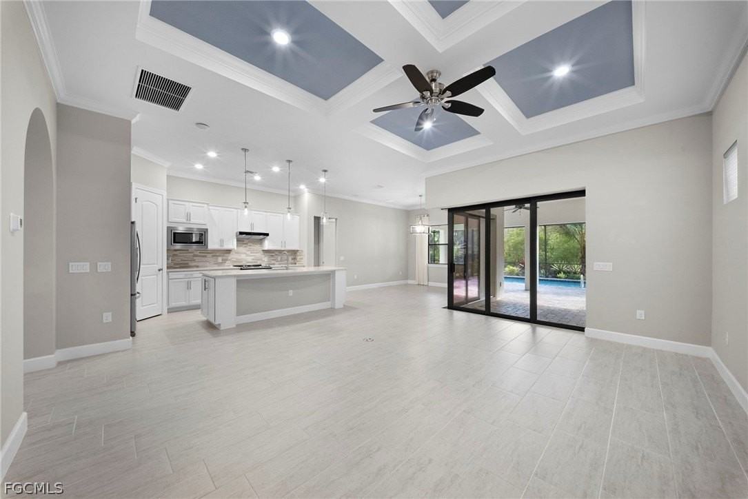 20513 Wilderness Ct - Photo 6 of 32