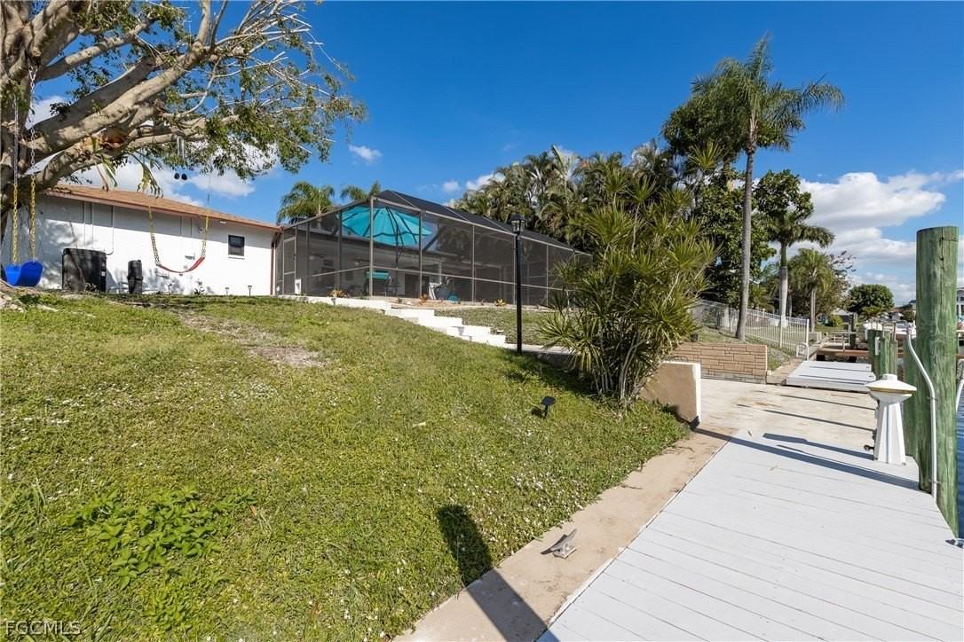 1932 Se 9th Ter - Photo 2 of 35