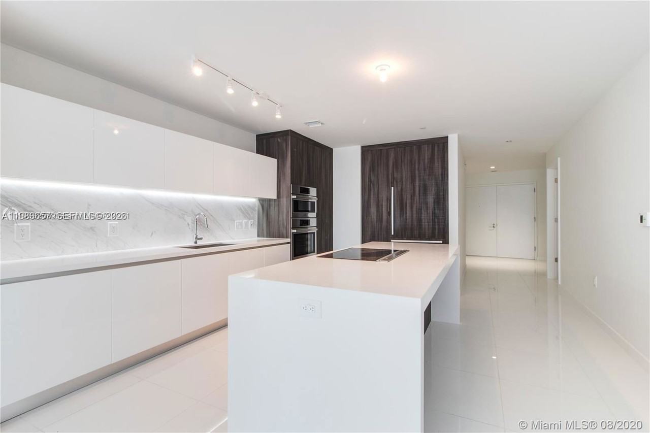 851 Ne 1st Ave #3601 - Photo 2 of 8