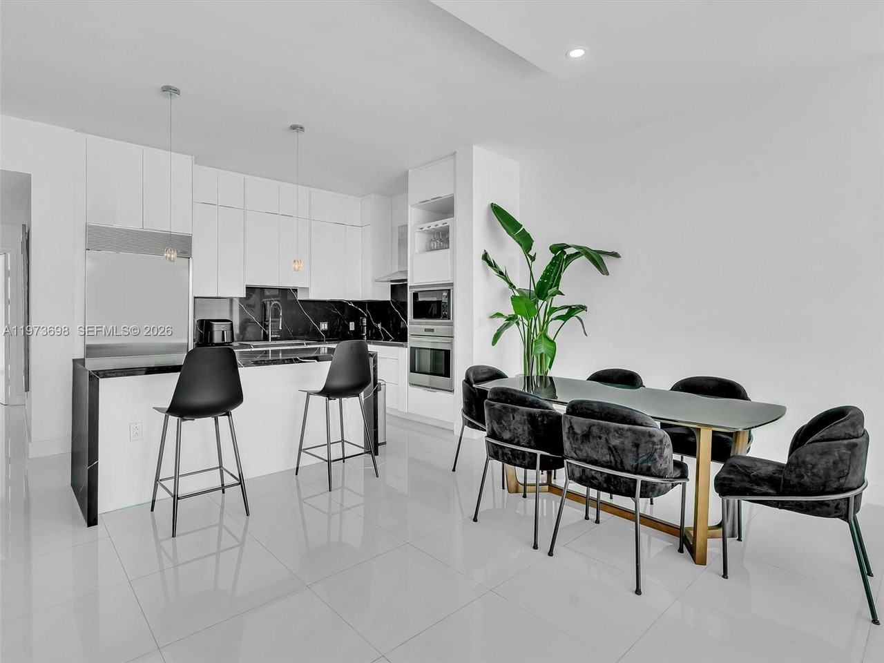 2020 N Bayshore Dr #3303 - Photo 6 of 8