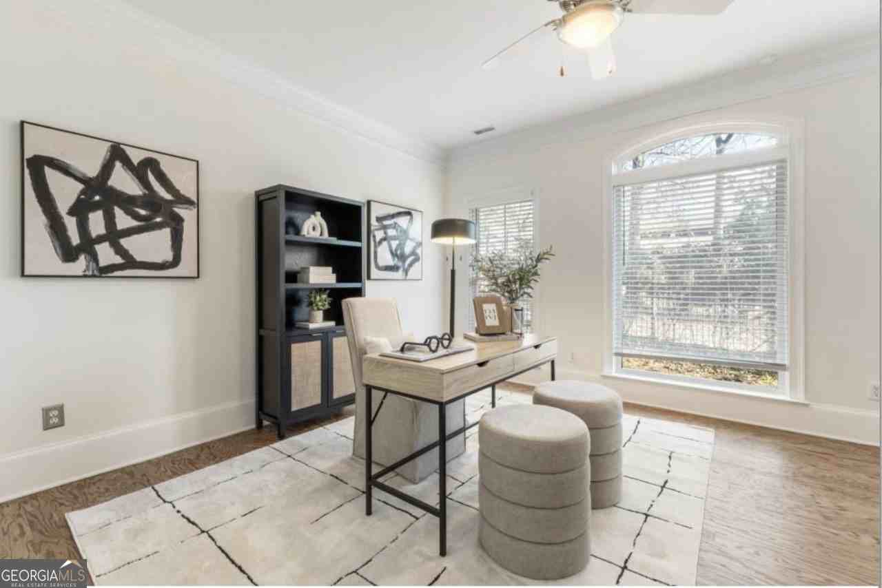 802 Clifton Heights Ln Ne - Photo 4 of 44