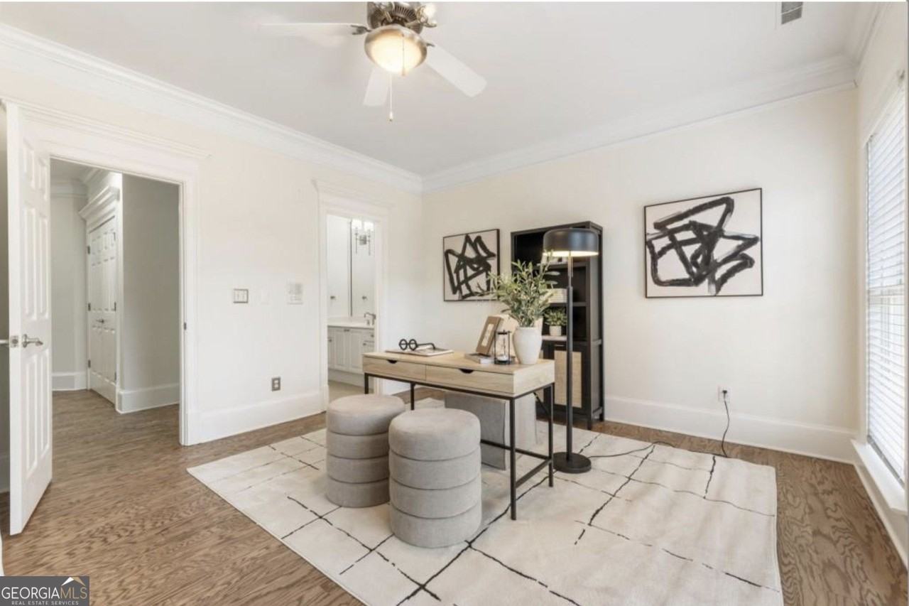 802 Clifton Heights Ln Ne - Photo 5 of 44