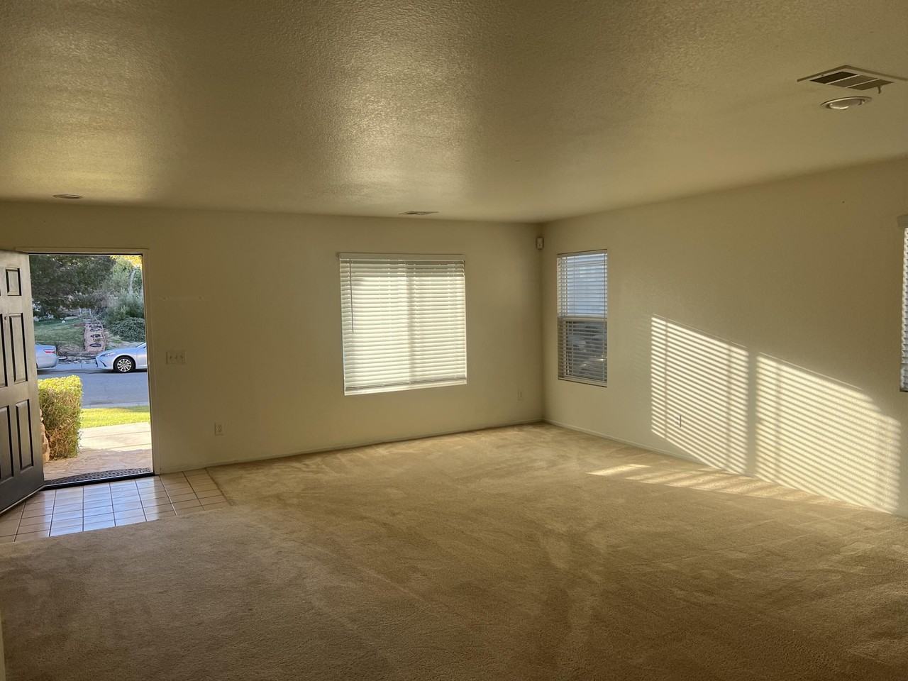 36718 Arbolada Ln - Photo 5 of 23