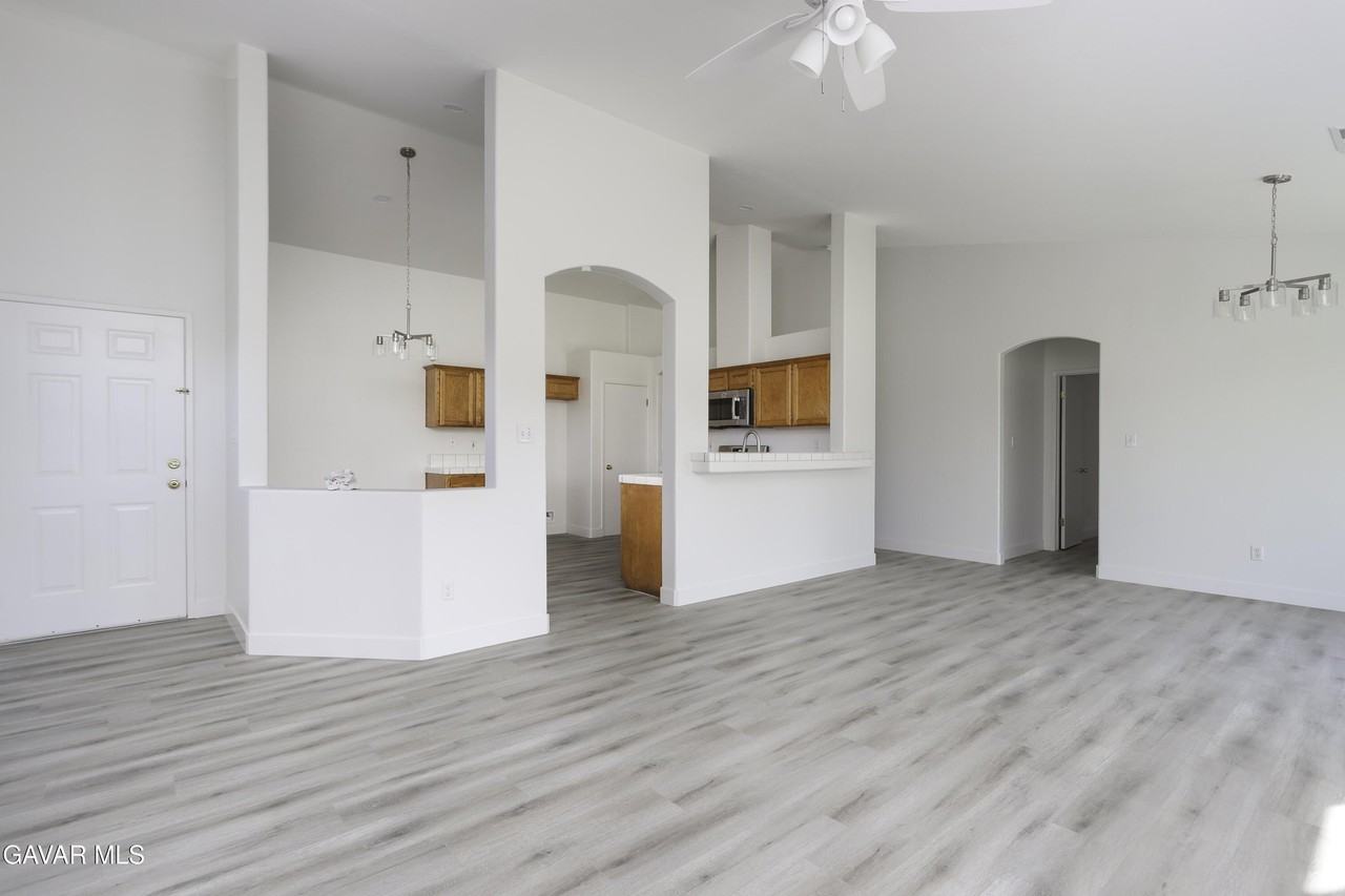 12227 Grand Teton Dr - Photo 6 of 26