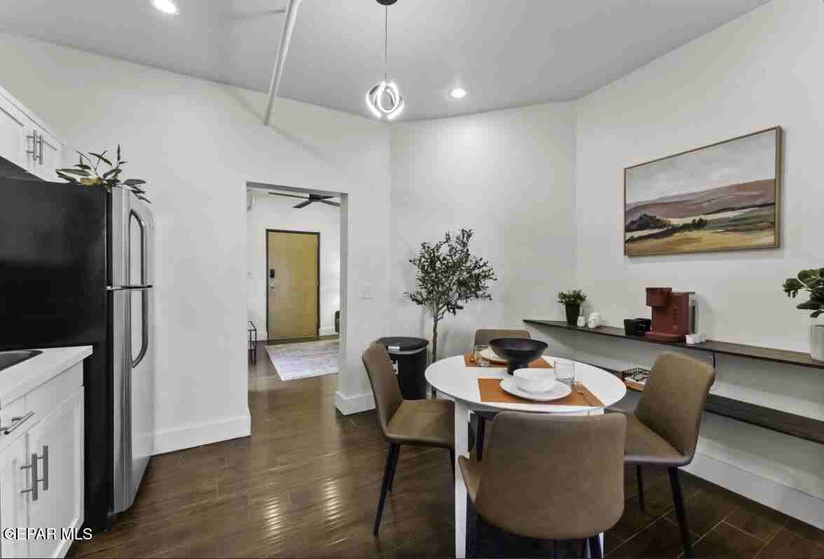 513 W San Antonio Ave - Photo 4 of 14