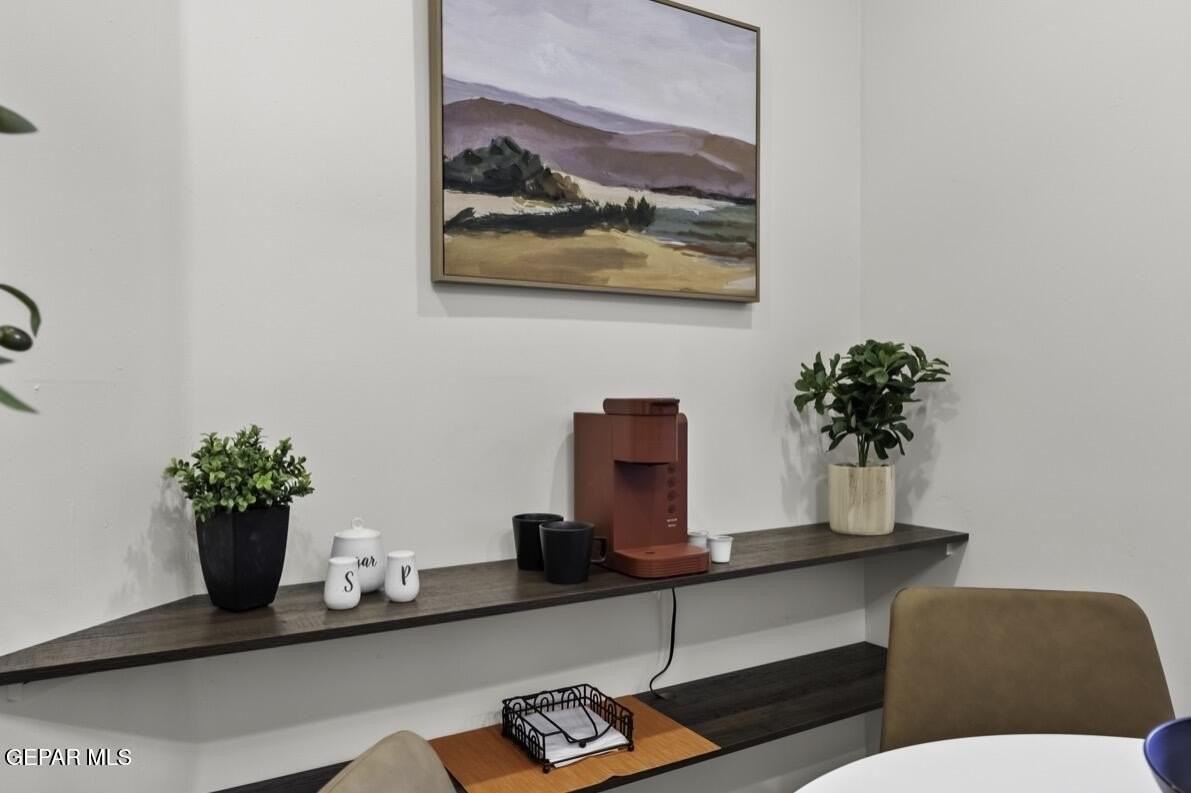 513 W San Antonio Ave - Photo 5 of 14