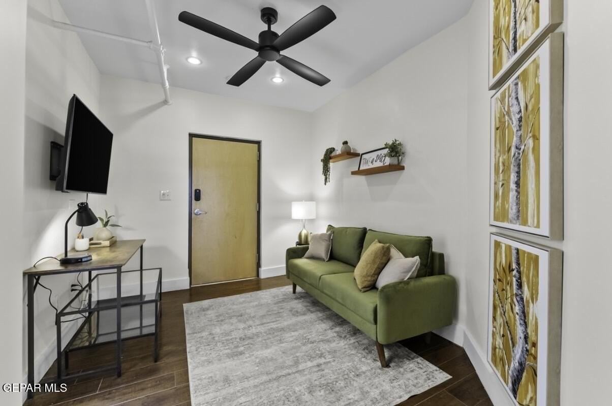 513 W San Antonio Ave - Photo 7 of 14