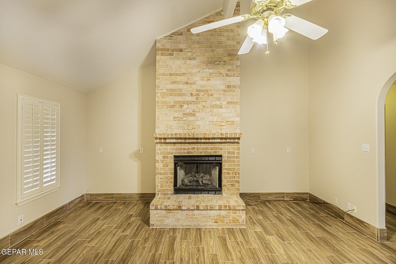 2266 Nancy Mcdonald Dr - Photo 4 of 30