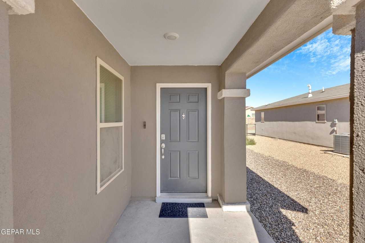 14557 Desert Poppy Ct - Photo 4 of 50