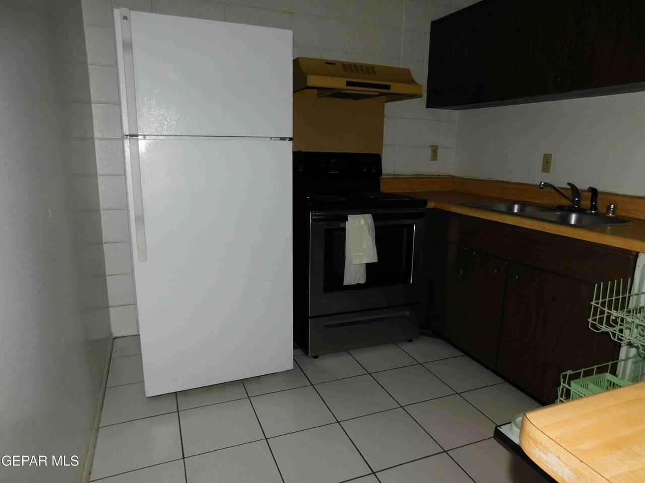 6400 Edgemere Blvd #8A - Photo 6 of 23