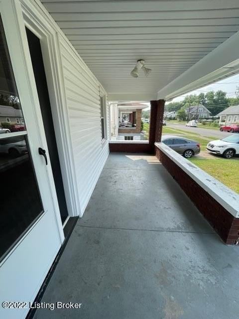 516 Colorado Ave - Photo 2 of 21