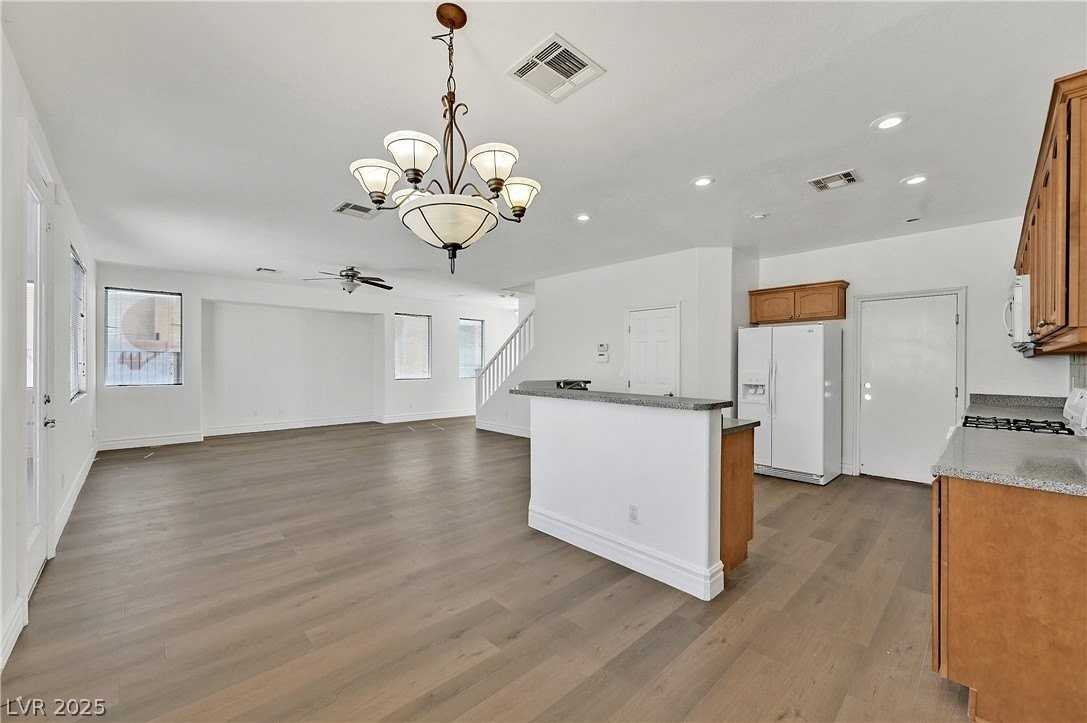 6632 Babys Tear Pl - Photo 6 of 31