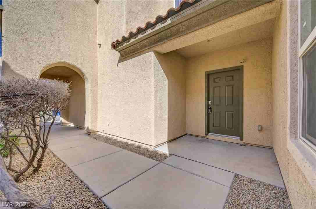 2827 Dalsetter Dr - Photo 7 of 50