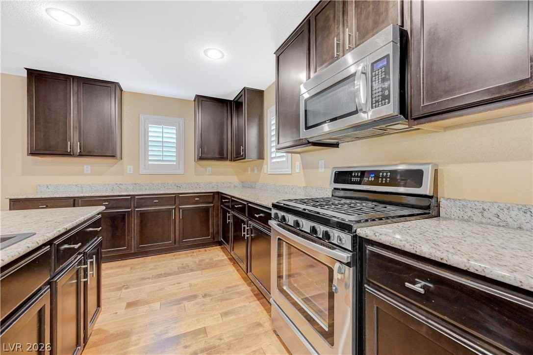 2057 Self Portrait St - Photo 6 of 50