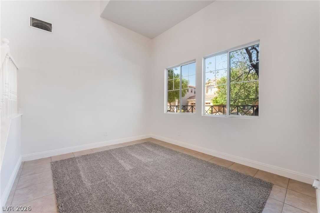 561 Tecate Valley St - Photo 4 of 45